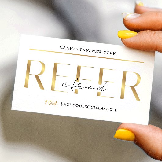 Refer A Friend Modern Glam Gold Logo Salon Spa Empfehlungskarte