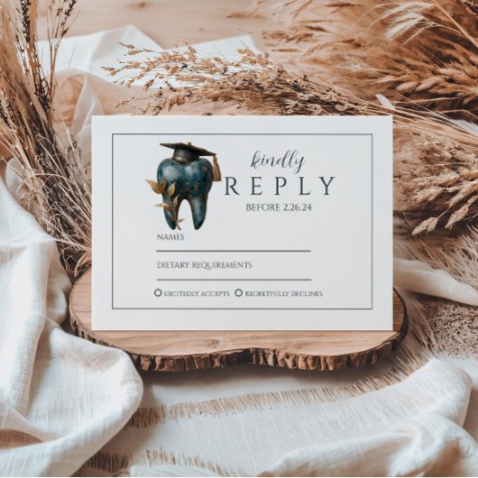 Refined Blue Tooth Laurel Graduation RSVP Karte