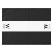 Refined Minimalist Monogram | Black Newly Wed Wedd Tischdecke (Vorderseite (Horizontal))