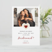 Refined Red Lace Heart Photo Jr Bridesmaid Einladung (Stehend Vorderseite)