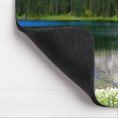 Reflection See, der Mount Rainier, WA, USA Mousepad (Ecke)