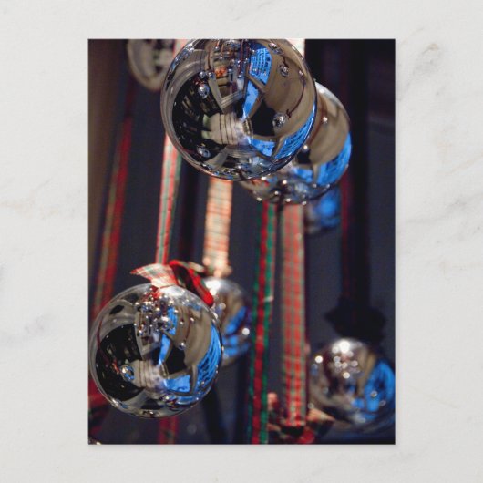 Reflektierende silberne Weihnachtsdekorationen Postkarte (Vorderseite)
