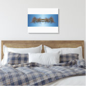 Reflektierte Bäume Leinwanddruck (Insitu (Schlafzimmer))
