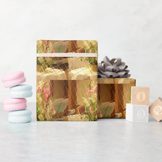 Reflektierte Blütenkunst Geschenkpapier (Babyparty)