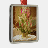 Reflektierte Blütenkunst Silbernes Ornament (Rechts)