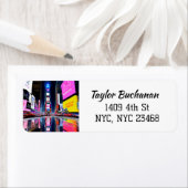 Reflektion in New York City, belebte Stadtstraßen (Insitu)