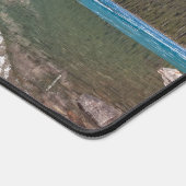 Reflektion über Lake Louise - Banff NP, Kanada Schreibtischunterlage (Ecke)