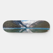 Reflektion über Lake Louise - Banff NP, Kanada Skateboard (Horizontal)