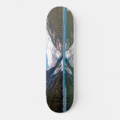 Reflektion über Lake Louise - Banff NP, Kanada Skateboard (Vorderseite)