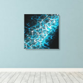 Reflektion von blau-weißem Blitz Leinwanddruck (Insitu (Holzboden))