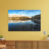 Reflektion von Patagonia Leinwanddruck (Insitu (Wohnzimmer))