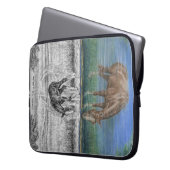 Reflektion von Pferden durch Foallwasser Laptopschutzhülle (Vorderseite Links)