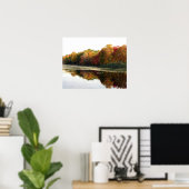 Reflektionen eines schönen Fall Landschaftsposters Poster (Heimbüro)