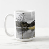 Reflektionen unter grauem Himmel Kaffeetasse (Links)