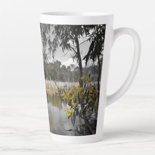 Reflektionen unter grauem Himmel Milchtasse (Rechts)