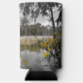 Reflektionen unter grauem Himmel Selters Dosenkühler (Vorderseite)