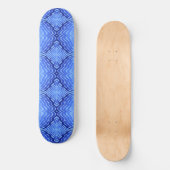 Reflektive blaue Wellen Moderne Kunst des abstrakt Skateboard (Vorderseite)