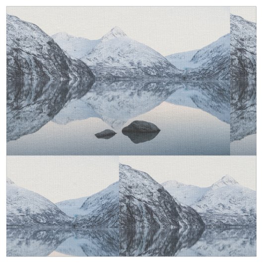 Reflektiver Portage Lake Stoff (Nahaufnahme)