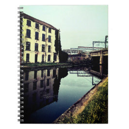 Reflektives Gebäude Notizblock