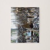 Reflektives Licht Weingläser in Reihen Puzzle (Vertikal)