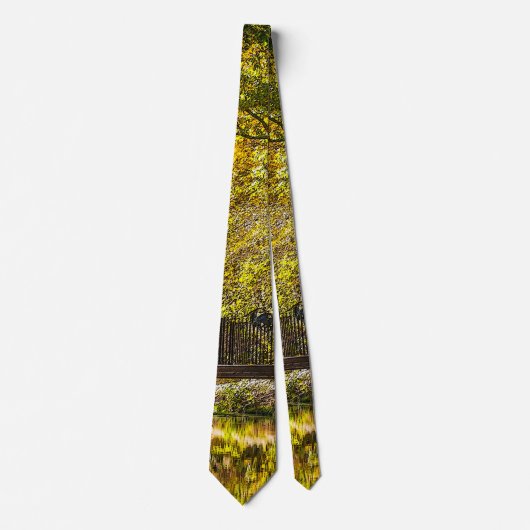 Reflexion Beginnend Painterly Neck Tie Krawatte (Vorderseite)