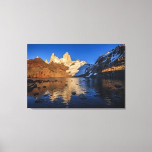 Reflexion von Fitz Roy am Sonnenaufgang Leinwanddruck