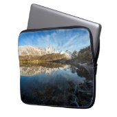 Reflexion von Patagonia Laptopschutzhülle (Vorderseite Links)