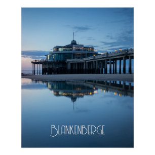 Reflexionen des Blankenberge-Piers in der Blaue St Poster