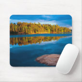Reflexionen im frühen Abend in den Grenzgewässern Mousepad (Mit Mouse)