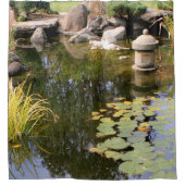 Reflexionen, japanischer Gartenteich Duschvorhang (Vorderseite)