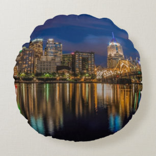 Reflexionen von Pittsburgh Rundes Kissen