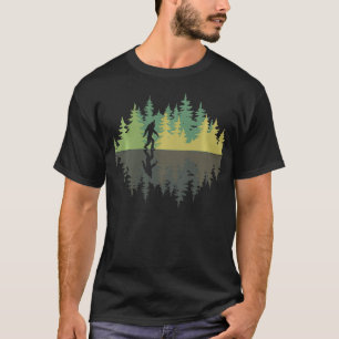 Reflexionswald Bäume Sasquatch Verschwörung Yeti T-Shirt