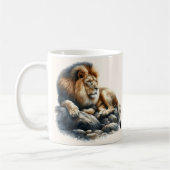 Regal African Lion Ruhen auf einem Felsen - Wasser Kaffeetasse (Links)