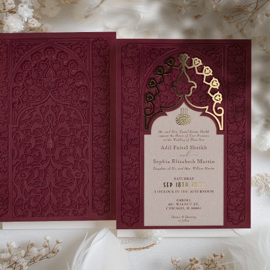 Regal Burgundy Lace Islamic Wedding Einladung