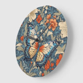 Regal Butterfly Amidst William Morris Floral Große Wanduhr (Winkel)