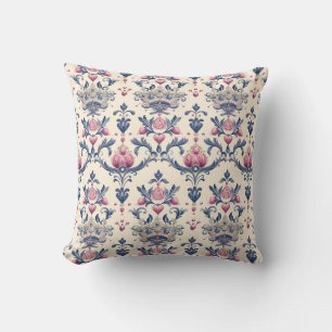 Regal Crown & Floral Kissen