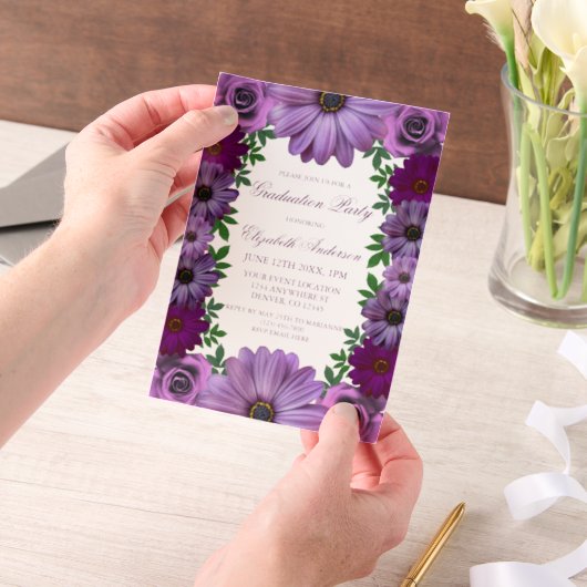 REGAL Lila Floral Graduation Party Pergament Einladungen (Handgehalten)