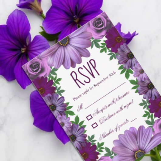 Regal Lila Floral Wedding RSVP Karte
