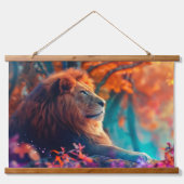 Regal Lion im verzauberten Walddesign Wandteppich Mit Holzrahmen (Vorne)