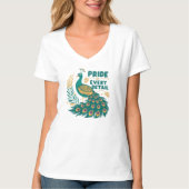 Regal Plumage: Stolz im Detail T - Shirt (Vorderseite)