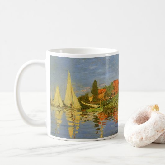 Regatta in Argenteuil von Claude Monet Kaffeetasse (Mit Donut)