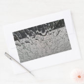 Regen fällt auf das Fenster Rechteckiger Aufkleber (Umschlag)