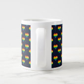 Regenbogen 8 Bit Herzstück Muster Jumbo-Tasse (Rückseite)