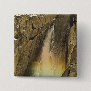 Regenbogen an den oberen Yosemite Falls im Yosemit Button