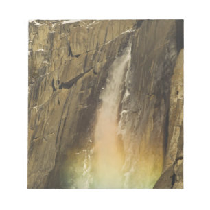 Regenbogen an den oberen Yosemite Falls im Yosemit Notizblock