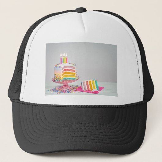 Regenbogen Birthday Cake Truckerkappe (Vorderseite)
