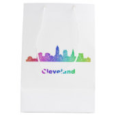 Regenbogen-Cleveland-Skyline Mittlere Geschenktüte (Rückseite)