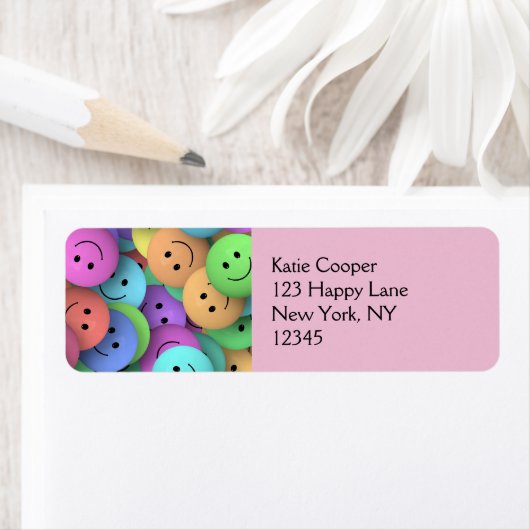 Regenbogen der farbenfrohen glücklichen Gesichter (Insitu)