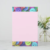 Regenbogen der farbenfrohen glücklichen Gesichter Briefpapier (Stehend Vorderseite)