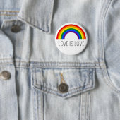 Regenbogen der Gay Pride. Liebe ist Liebe. Button (Beispiel)